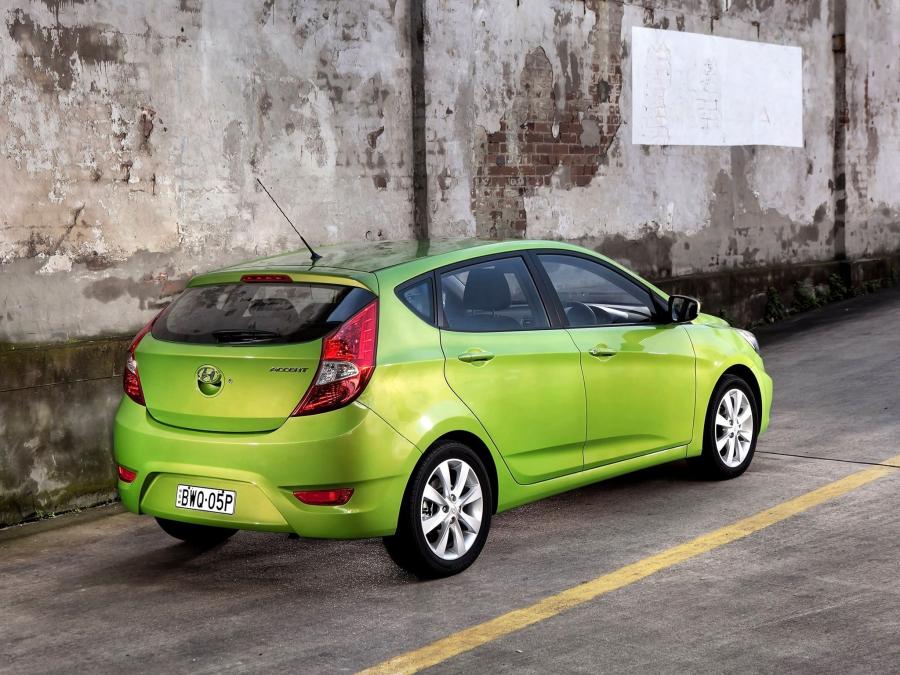  Hyundai Accent 5-Door 2011 года  (AU) (фото 16 из 16)